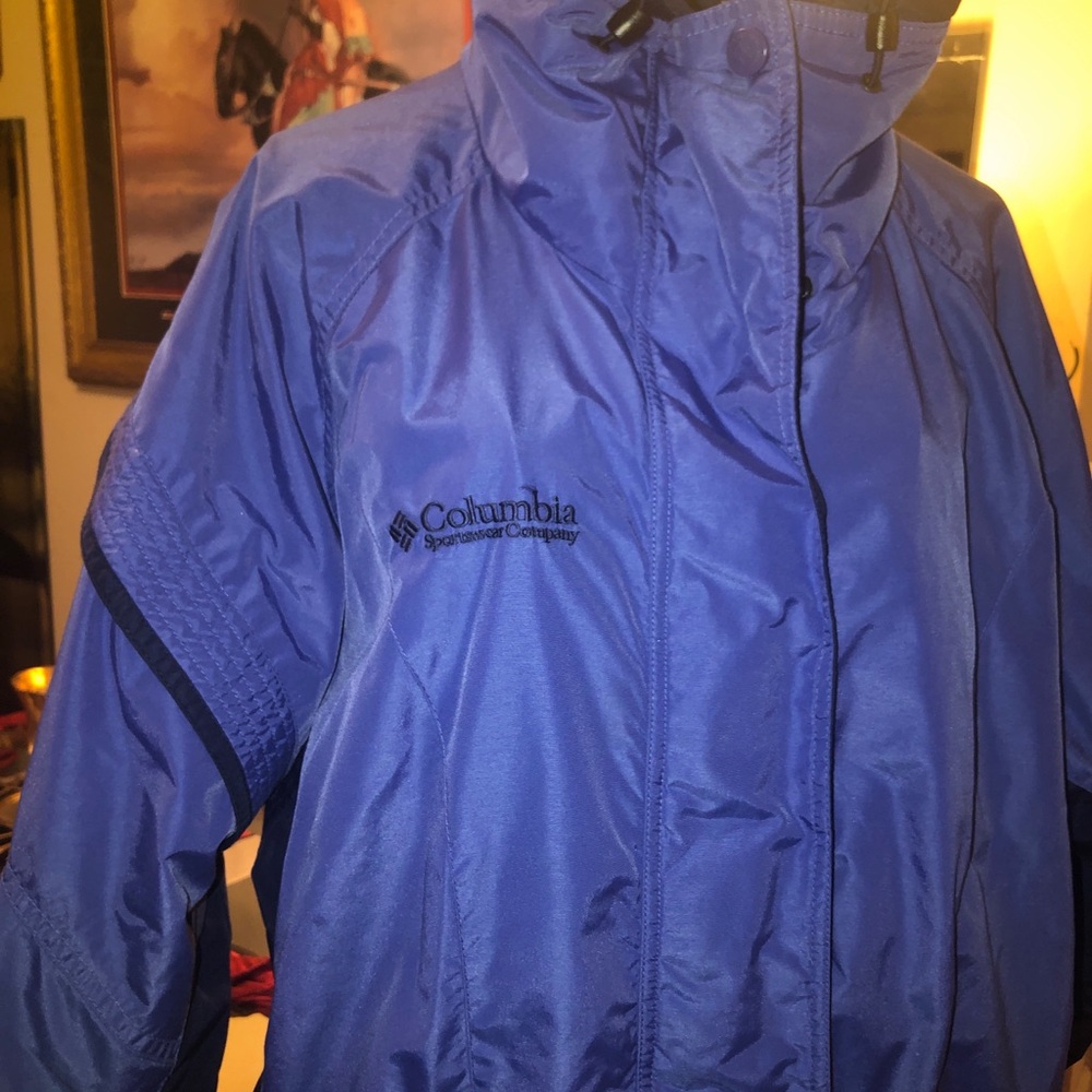 Columbia Women's Vibrant  royal Blue Puffer Jacket. Sooo Nice & Warm 😎💕😎